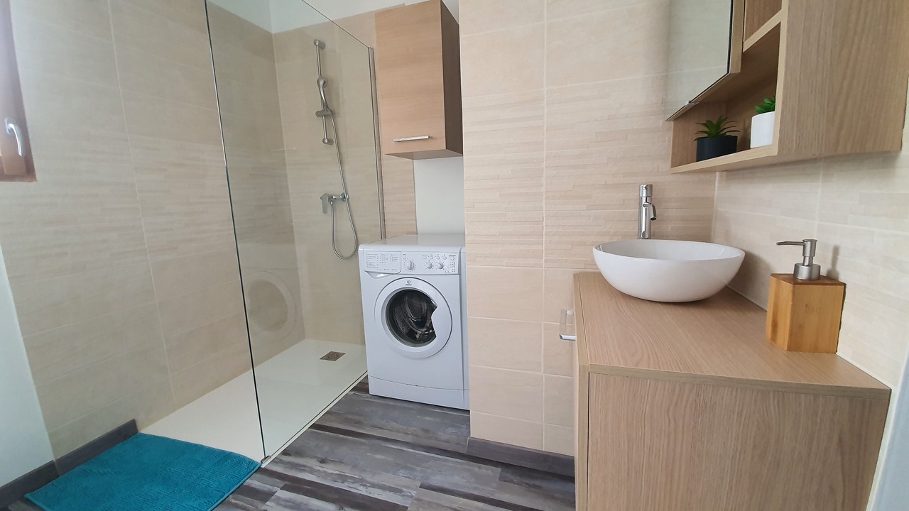 Photo of Bathroom in Meusnes