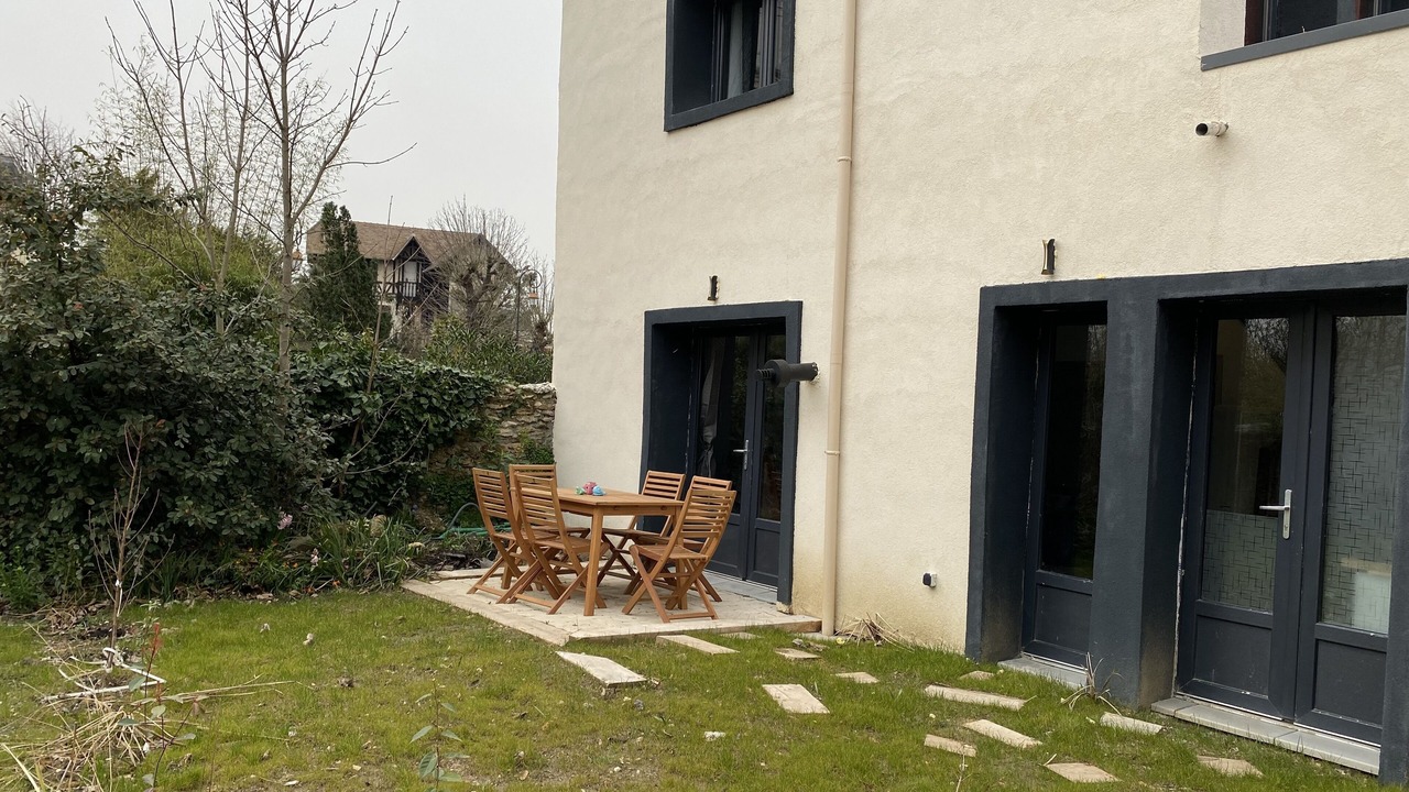 Photo of Outdoor in Centre