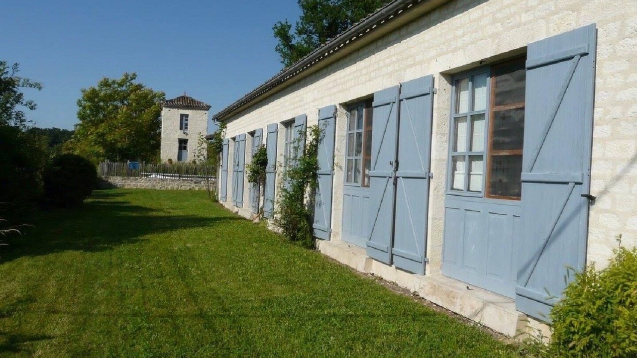 Photo of Outdoor in Pons
