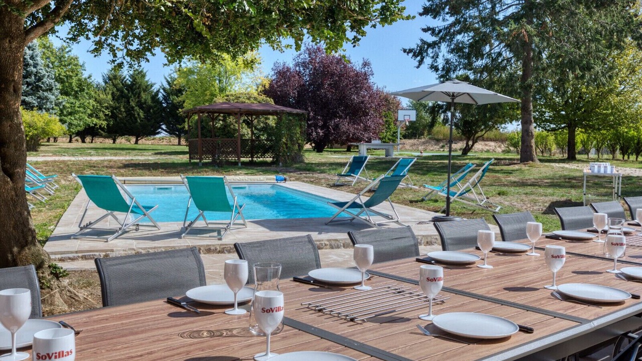 Photo of Outdoor in La Ville-aux-Clercs