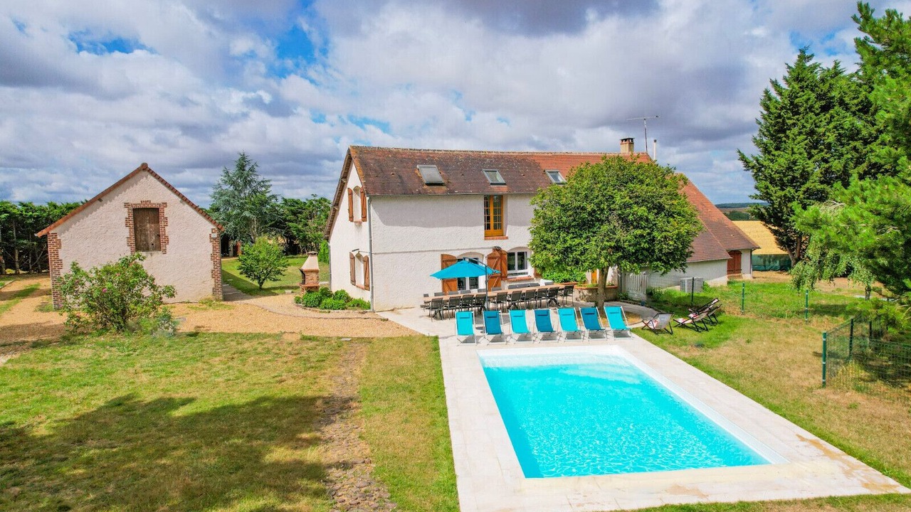 Photo of Outdoor in La Ville-aux-Clercs