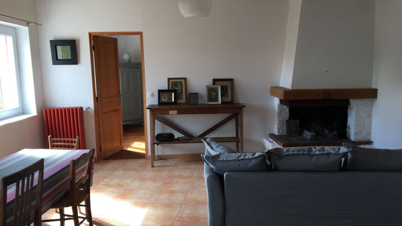 Photo of Livingroom in Menilles