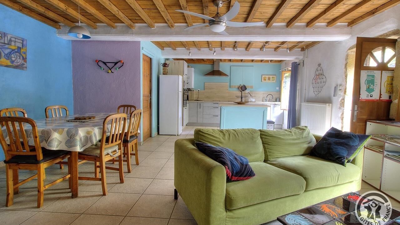 Photo of Livingroom in Vaulx En Velin Village