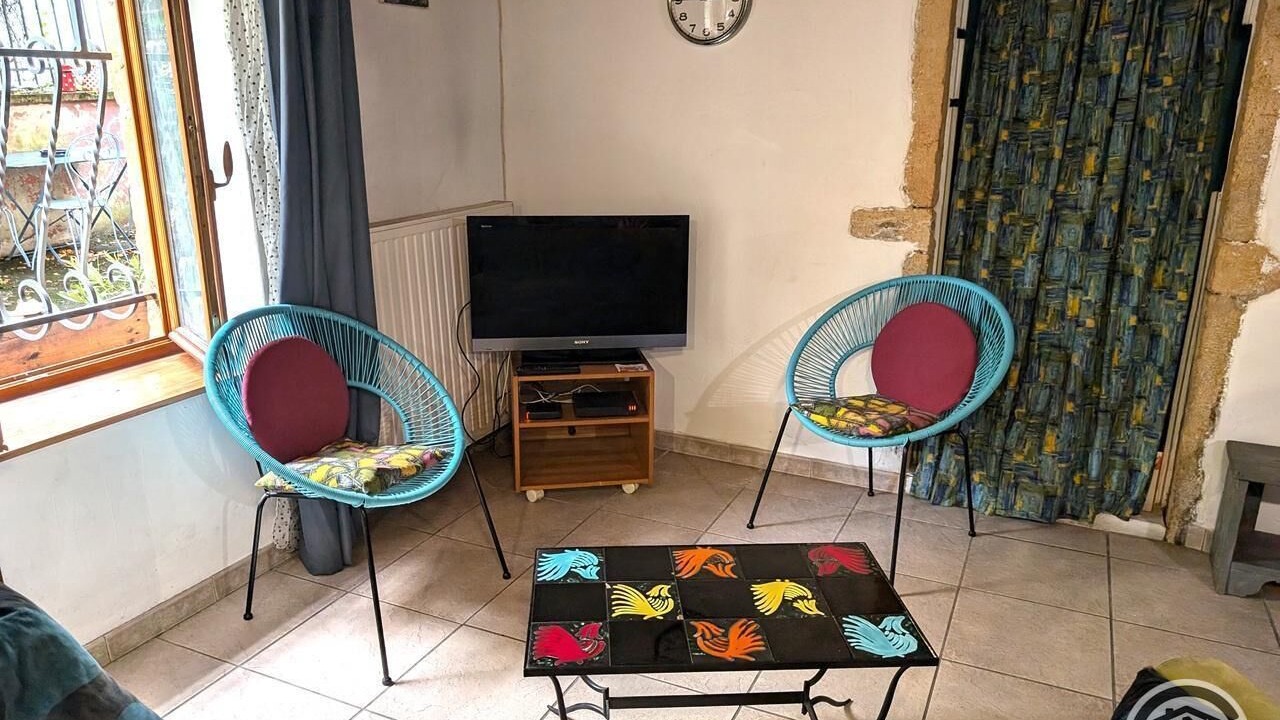 Photo of Livingroom in Vaulx En Velin Village
