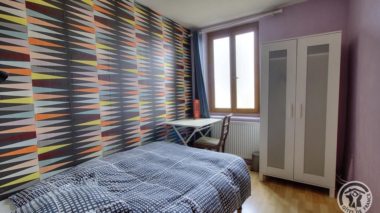 Photo of Bedroom in Vaulx En Velin Village