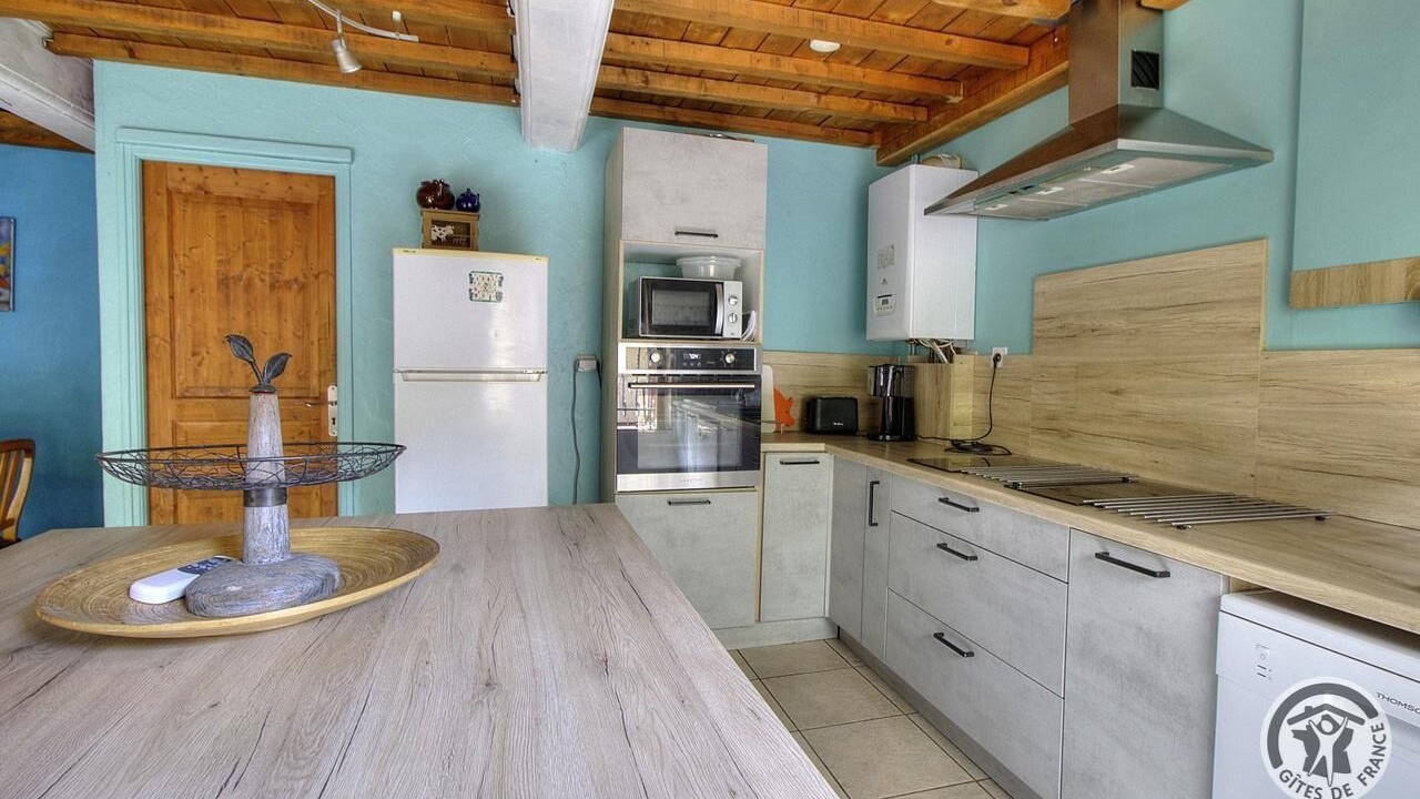 Photo of Kitchen in Vaulx En Velin Village