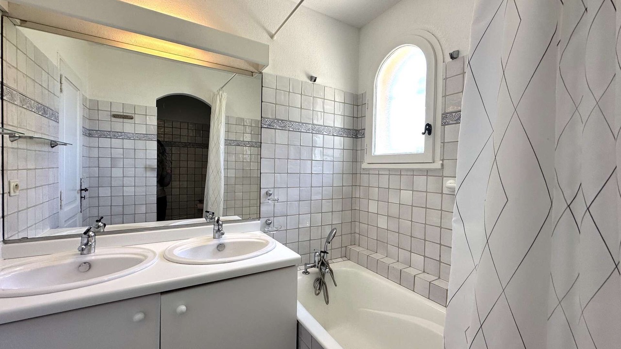 Photo of Bathroom in La Londe-les-Maures