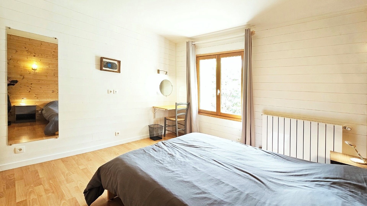 Photo of Bedroom in Le Mazeau