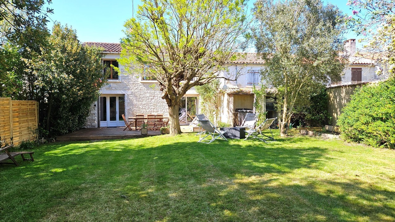 Photo of Outdoor in Le Mazeau