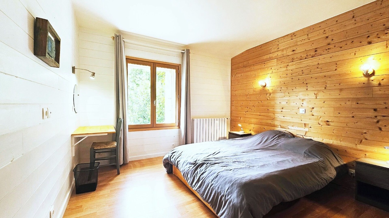 Photo of Bedroom in Le Mazeau