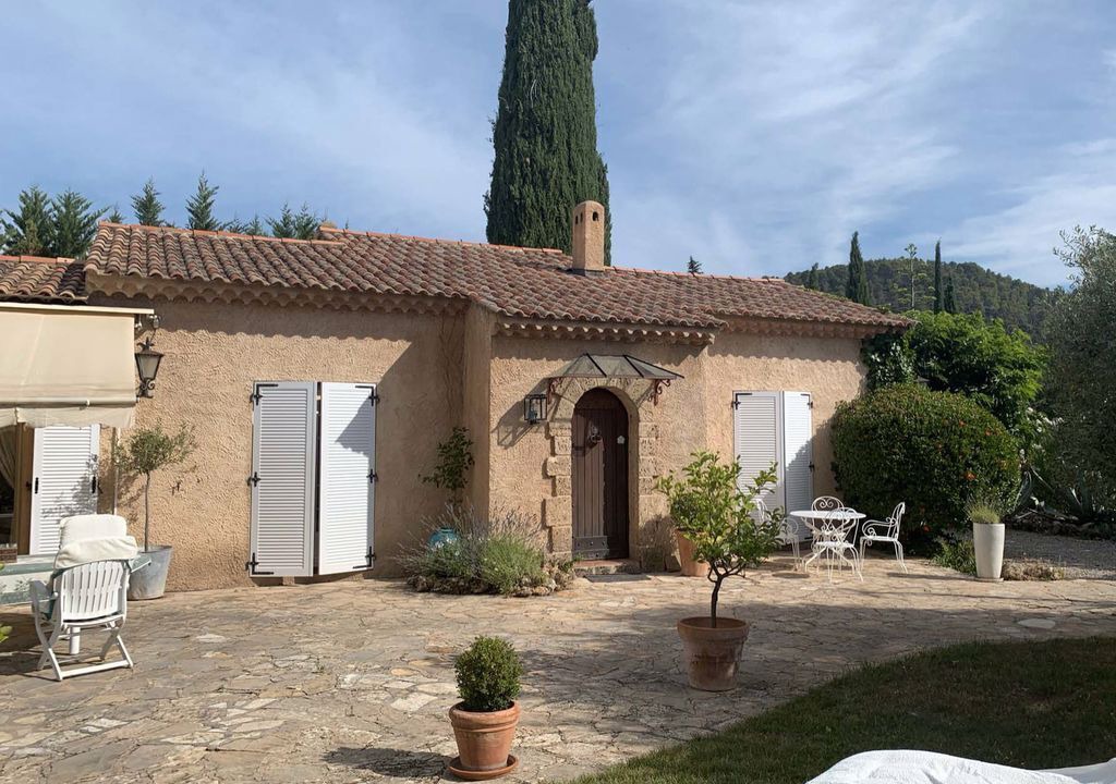 Photo of Patio Balcony in Salernes