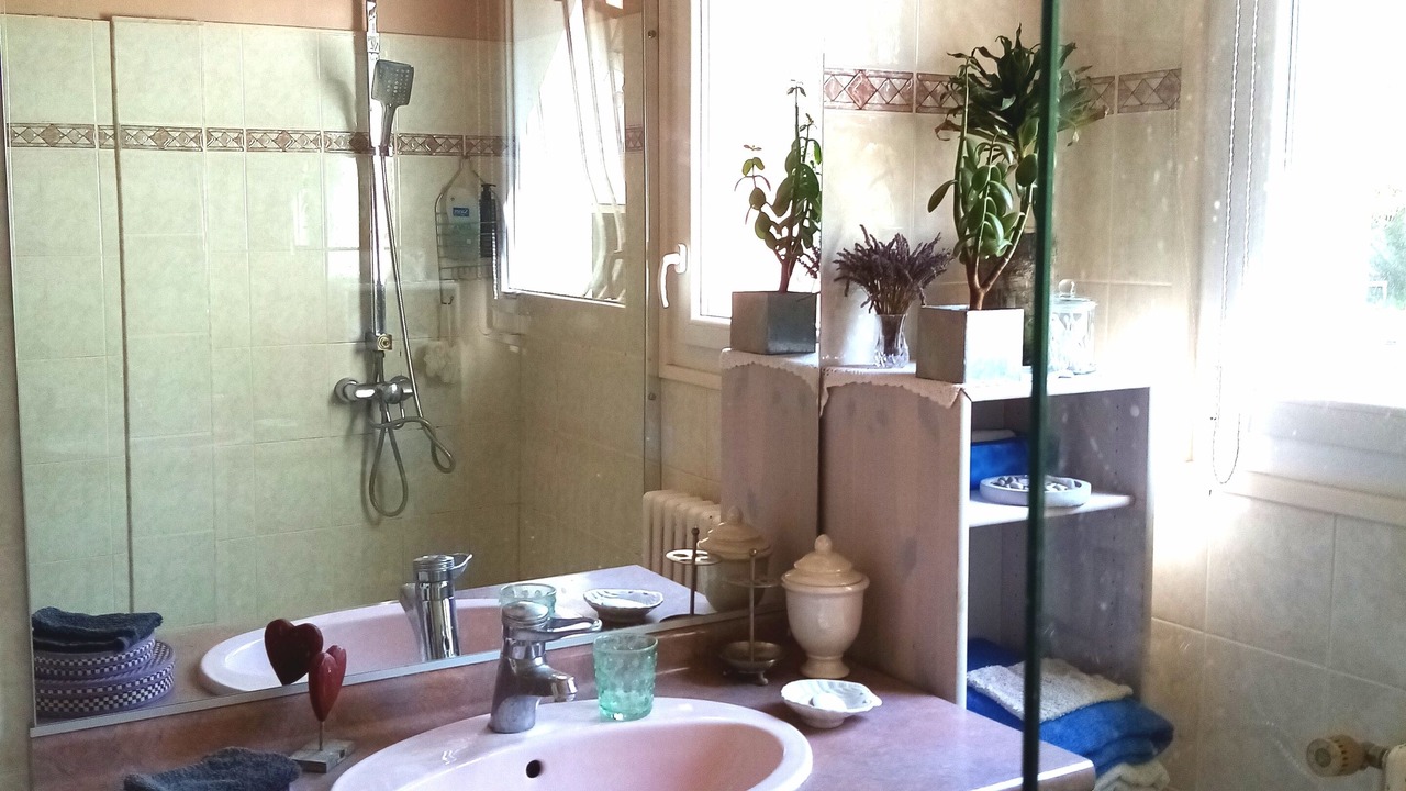 Photo of Bathroom in Neuilly