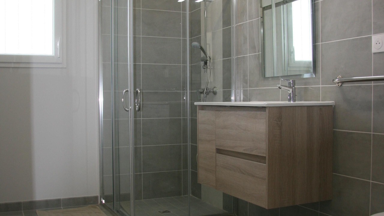 Photo of Bathroom in Seigy