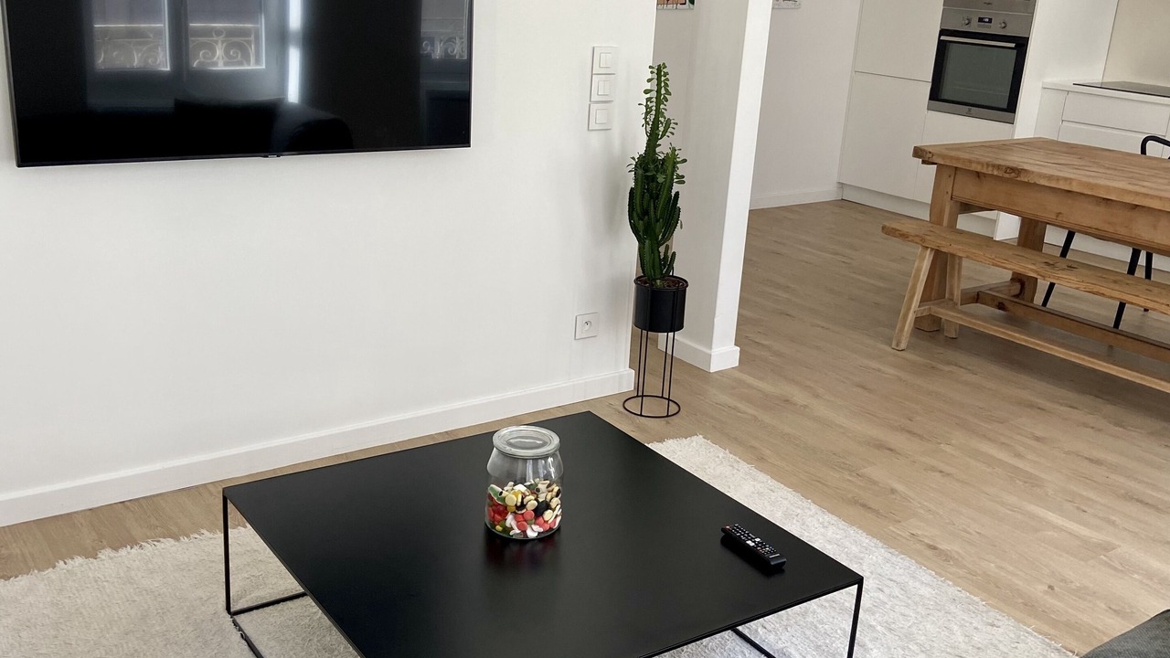 Photo of Livingroom in Charmettes - Bellecombe