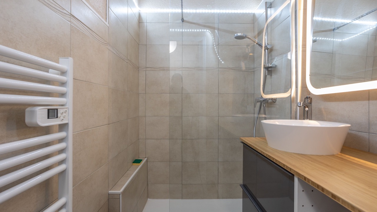 Photo of Bathroom in Embrun