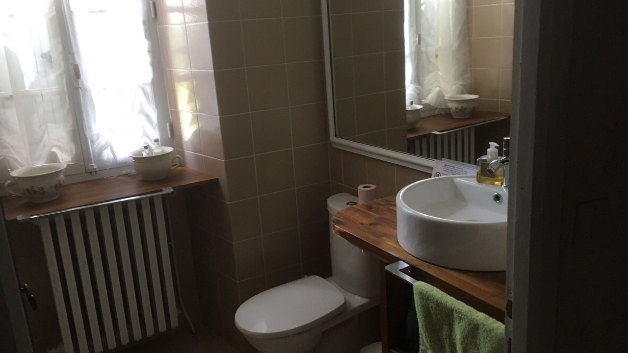 Photo of Bathroom in Capdrot