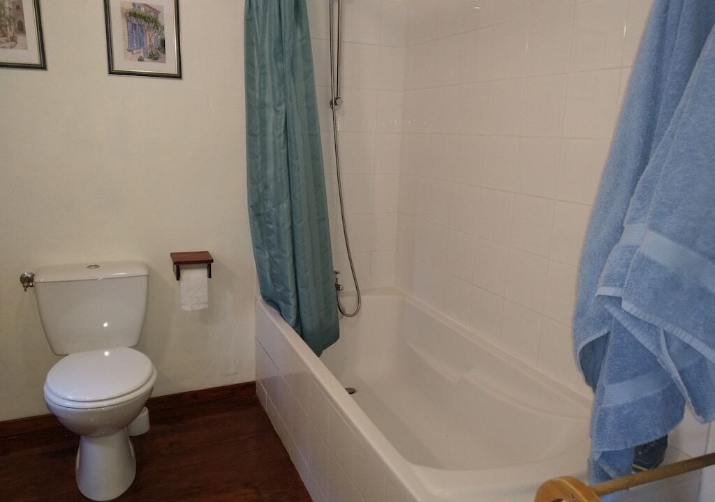 Photo of Bathroom in Cancale