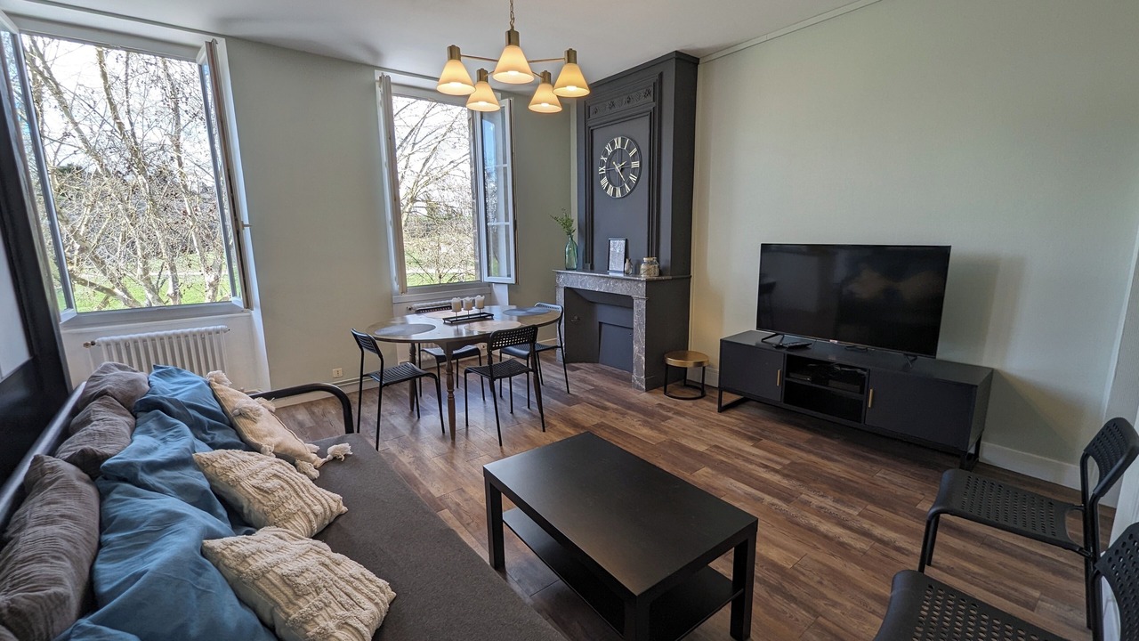 Photo of Livingroom in Blaye