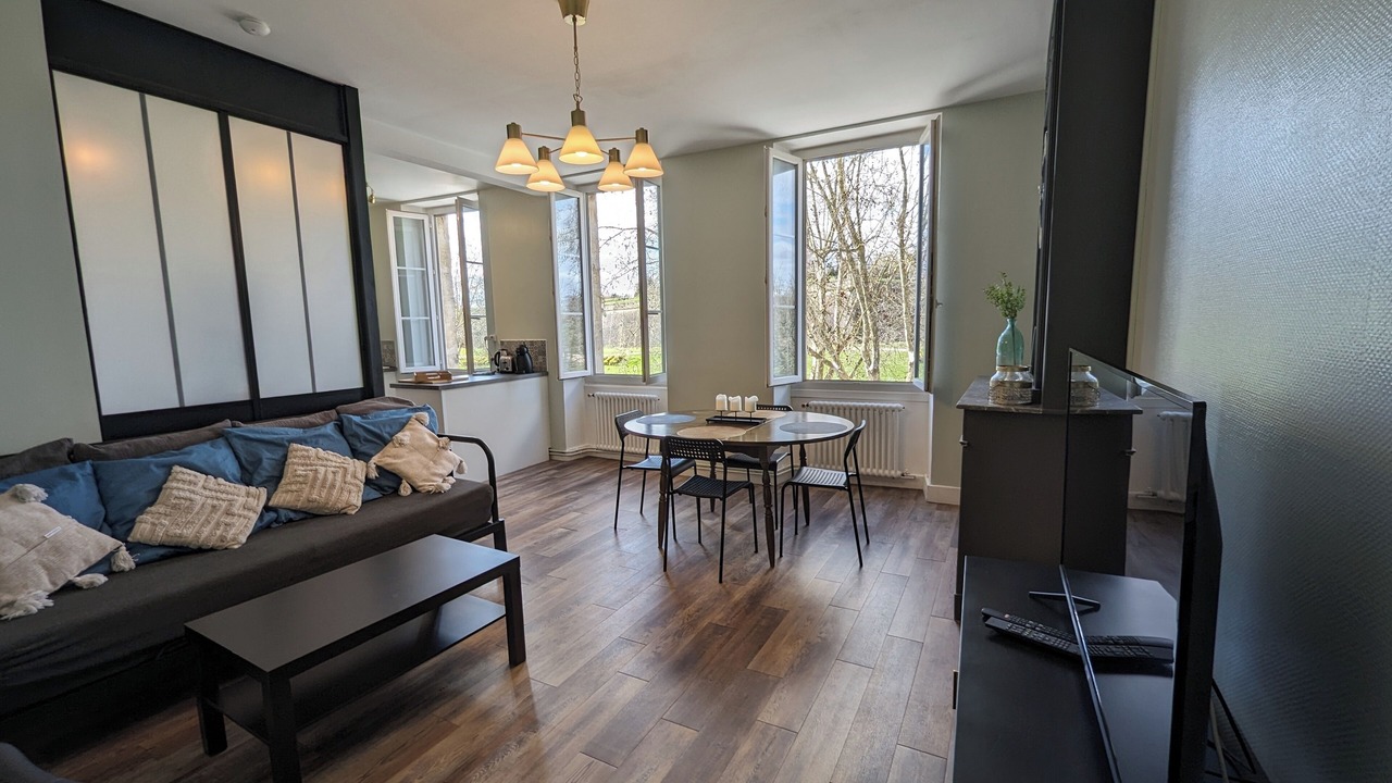 Photo of Livingroom in Blaye