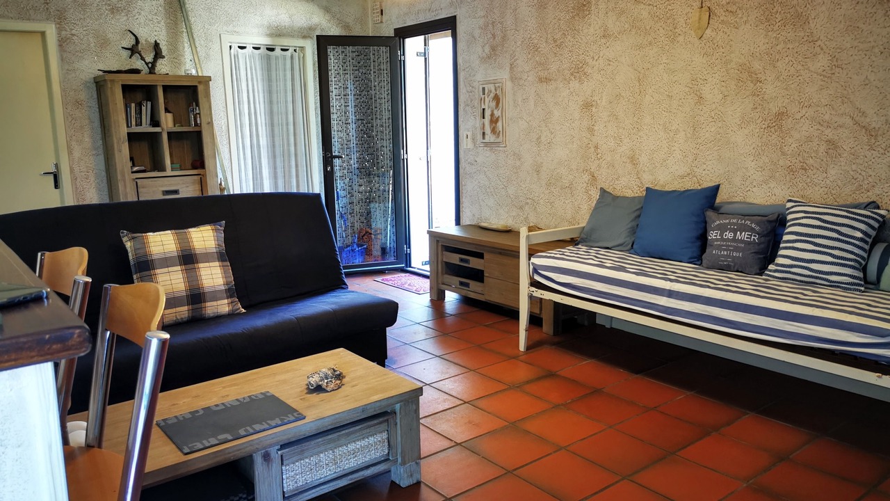 Photo of Livingroom in Saint-Julien-en-Born