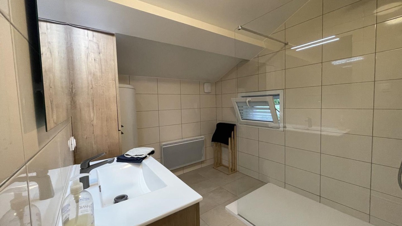 Photo of Bathroom in Rongeres
