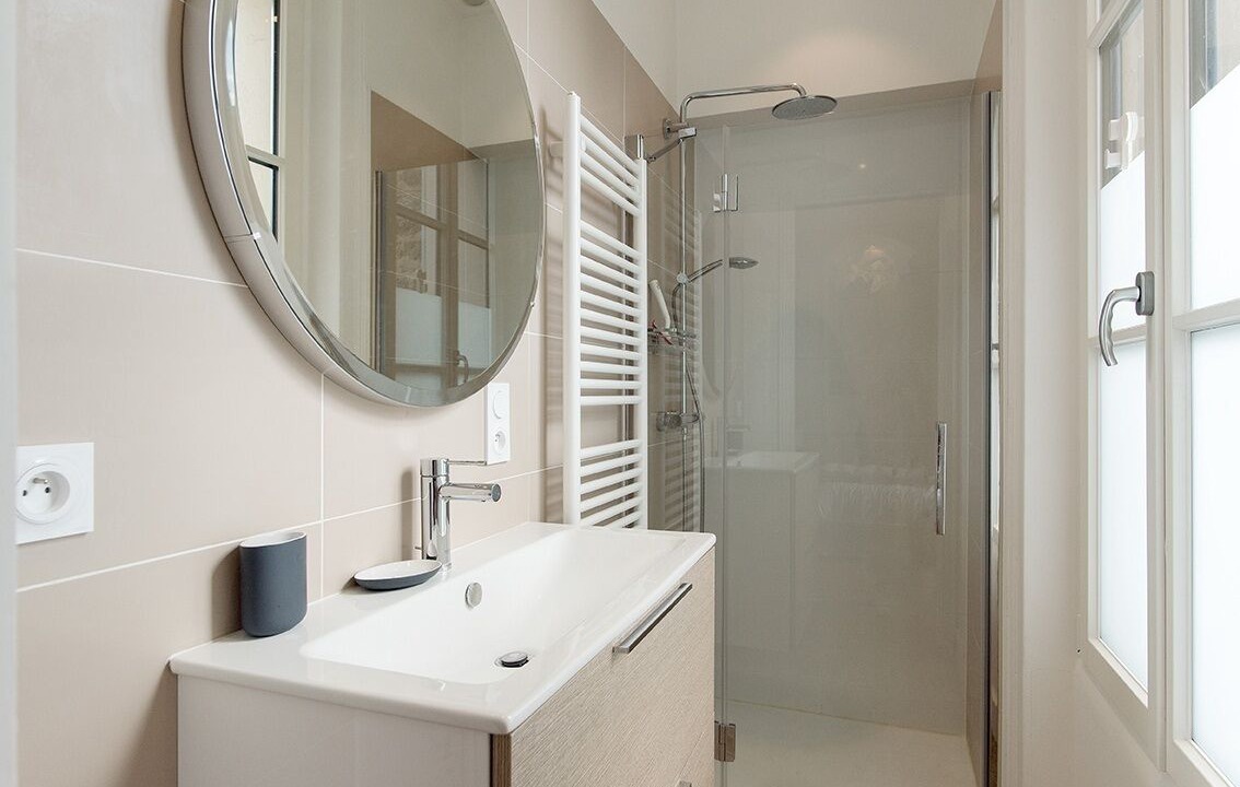 Photo of Bathroom in Parame
