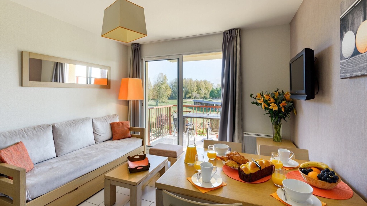 Photo of Livingroom in Sables-d'Or-les-Pins