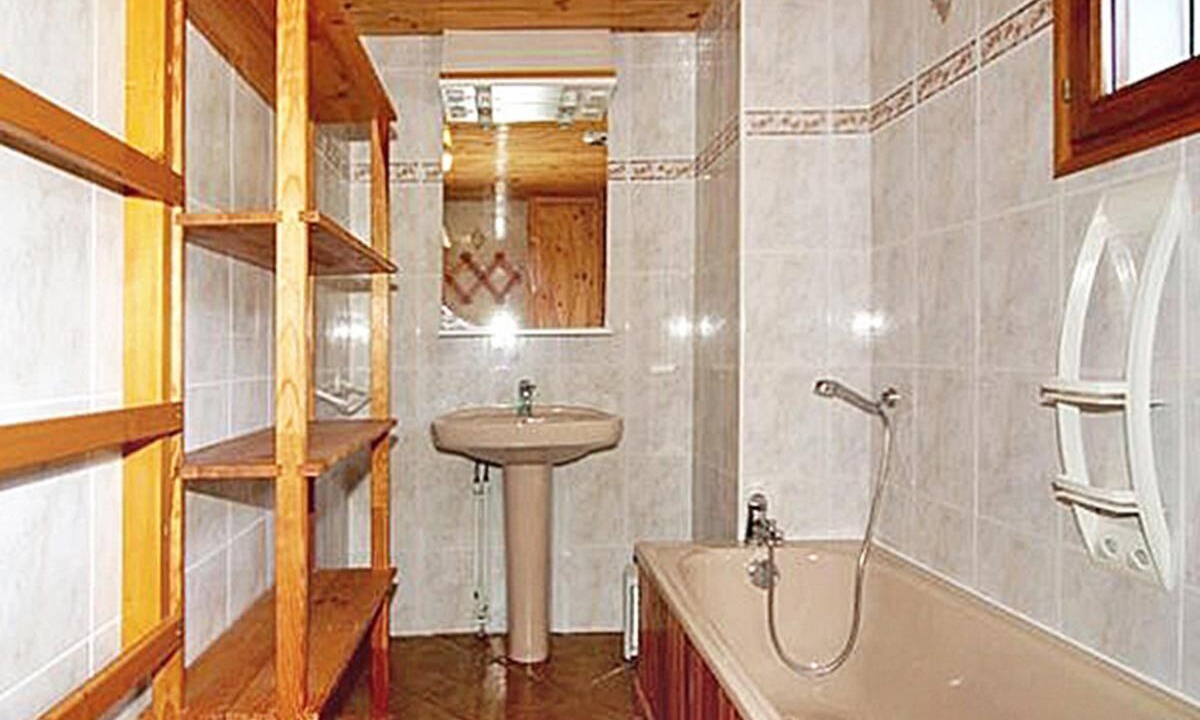 Photo of Bathroom in Praranger