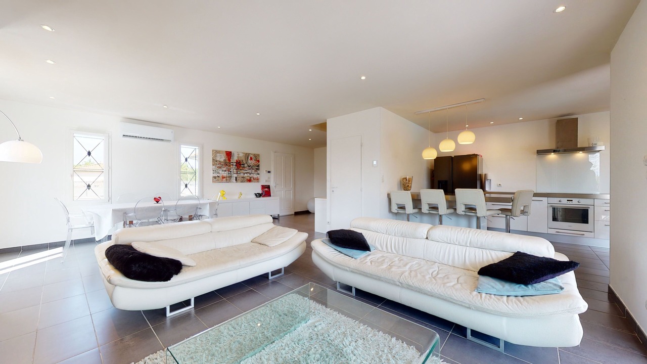 Photo of Livingroom in Ternay