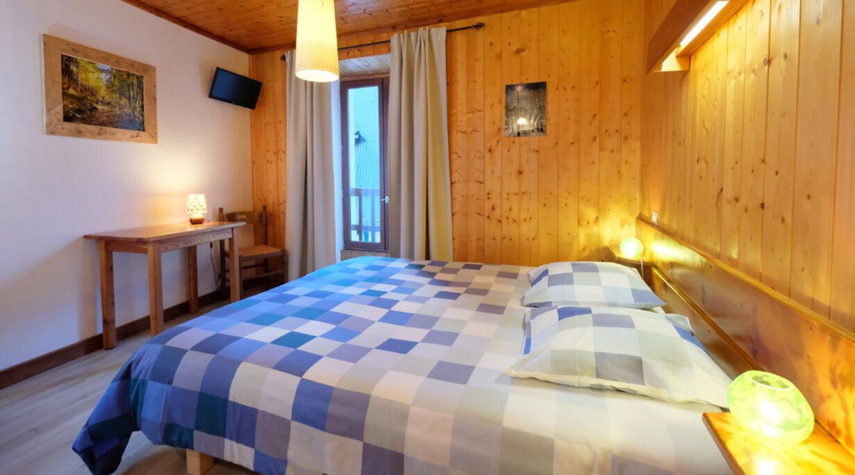 Photo of Bedroom in Venosc