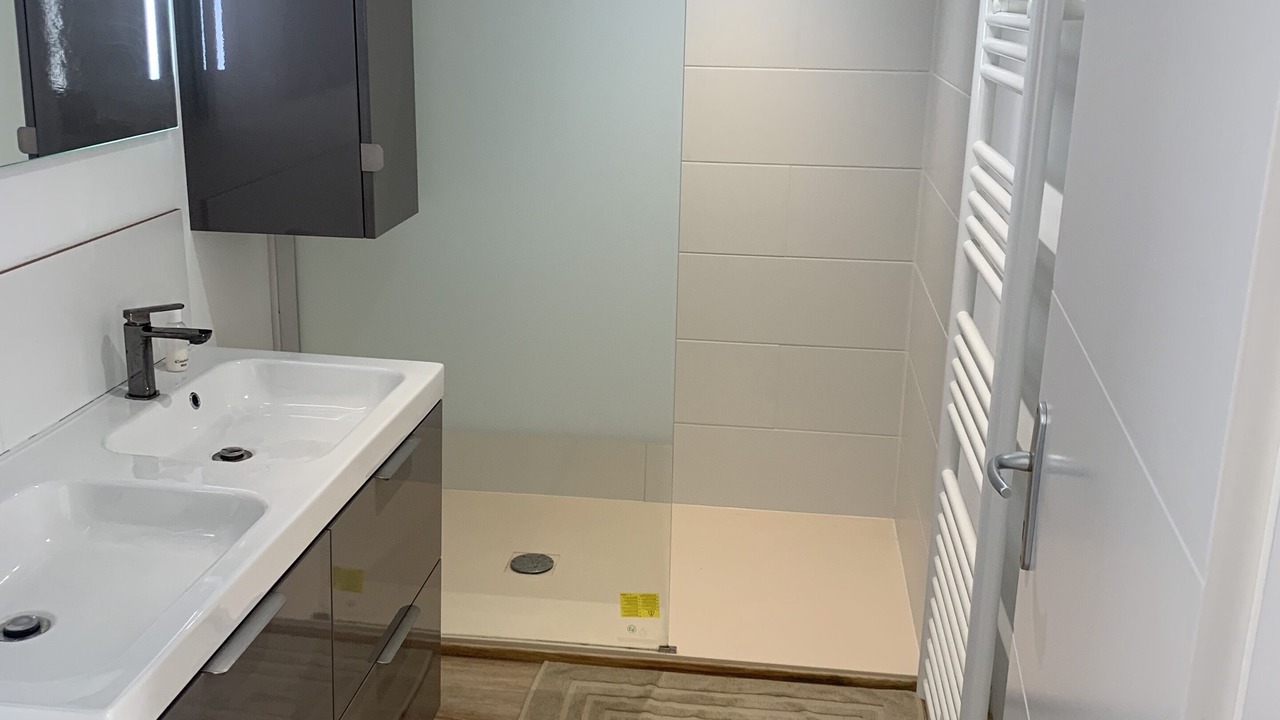 Photo of Bathroom in LHoumeau