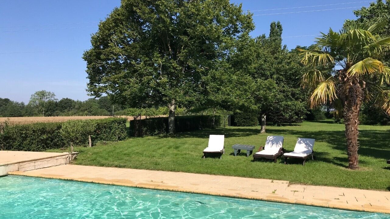 Photo of Outdoor in Prunay-Cassereau