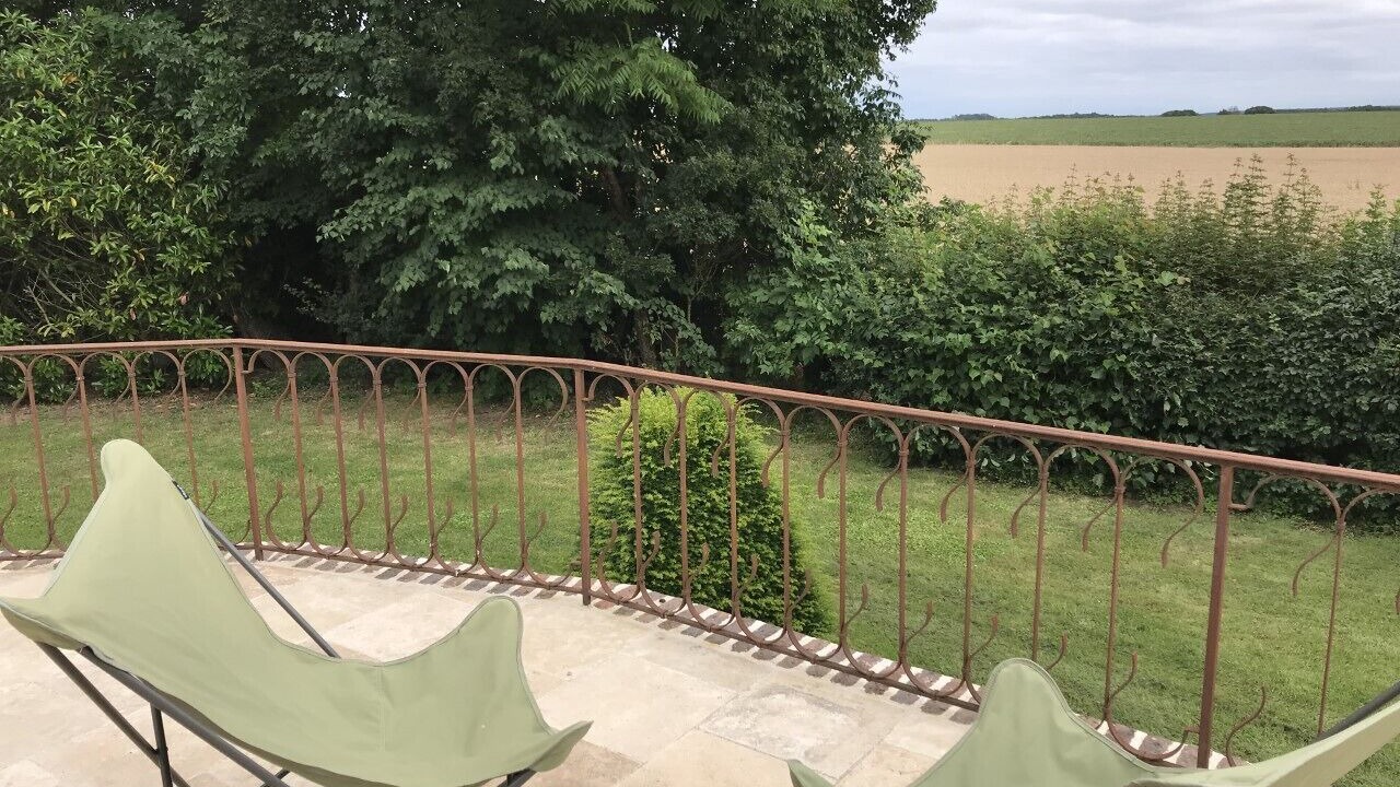 Photo of Outdoor in Prunay-Cassereau