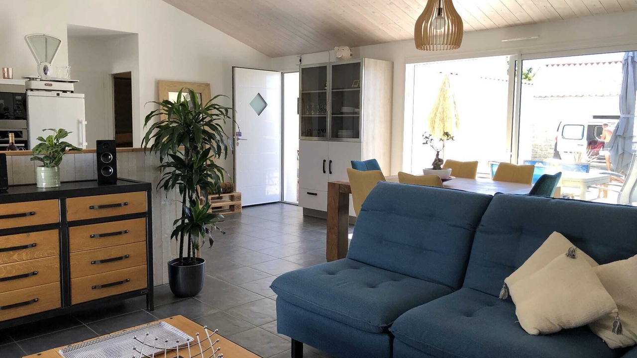 Photo of Livingroom in Cheray