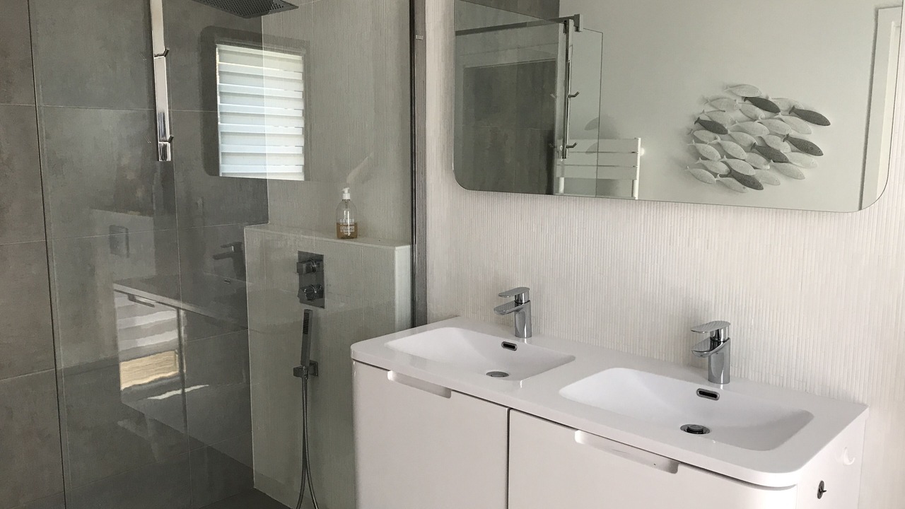 Photo of Bathroom in La Teste-de-Buch