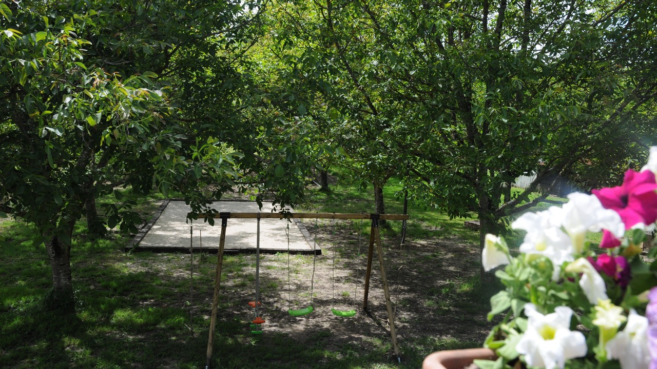 Photo of Outdoor in Meyronne