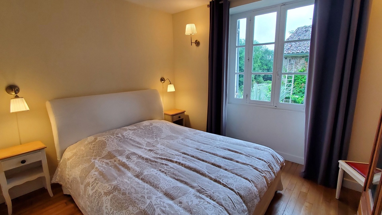 Photo of Bedroom in Saint-Meard-de-Drone