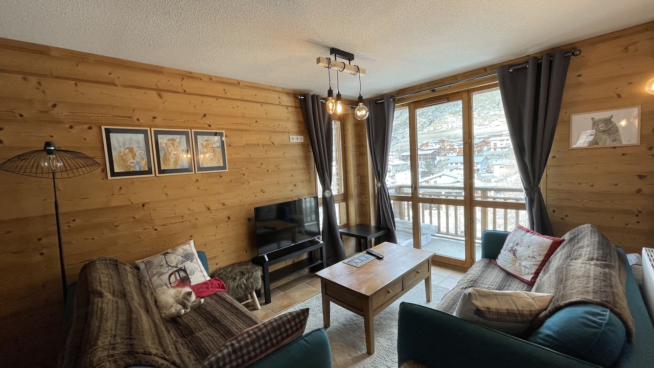 Photo of Livingroom in Lanslevillard