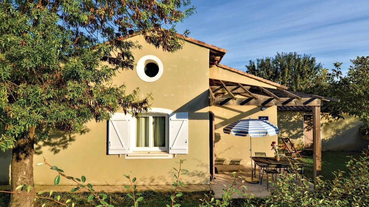 Photo of Others in Raphele-les-Arles