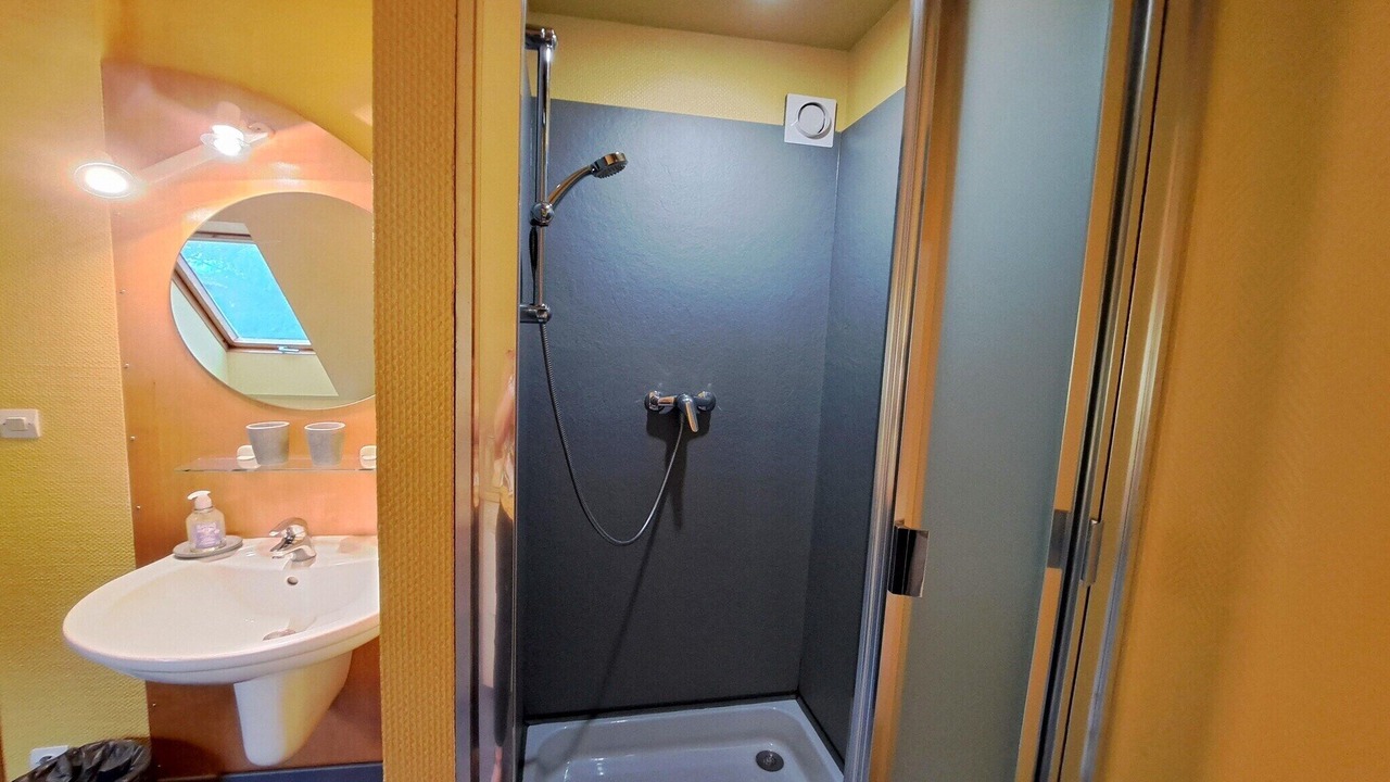 Photo of Bathroom in Val-de-Moder