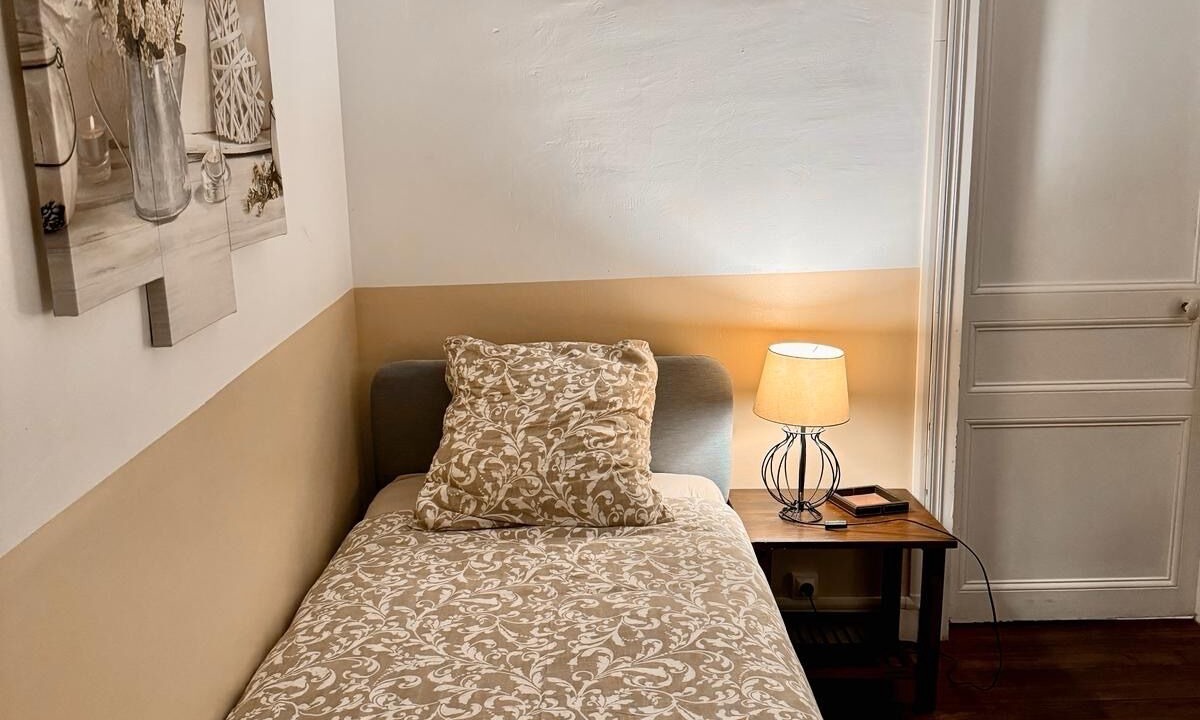 Photo of Bedroom in Chenou