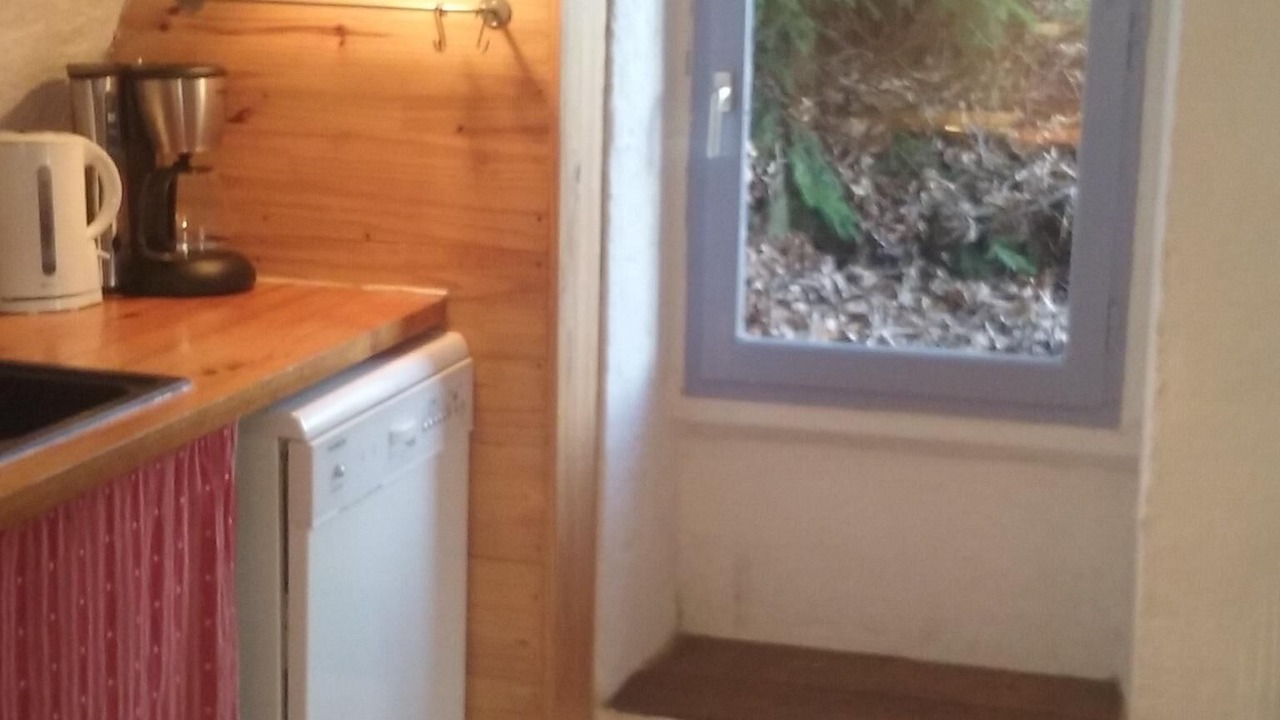 Photo of Kitchen in Chambon-sur-Lac