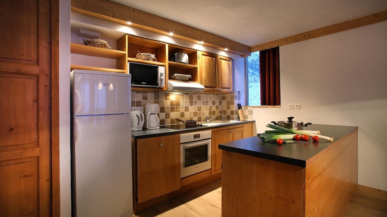 Photo of Kitchen in Arc-2000