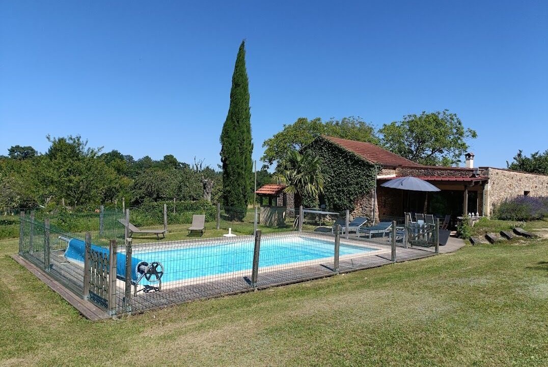 Photo of Outdoor in Saint-Cernin-de-lHerm