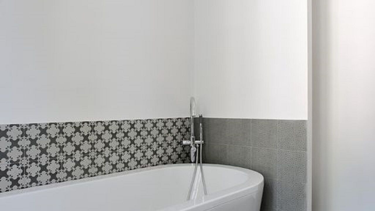 Photo of Bathroom in Violes