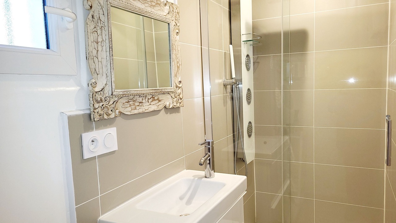 Photo of Bathroom in Saint-Menet