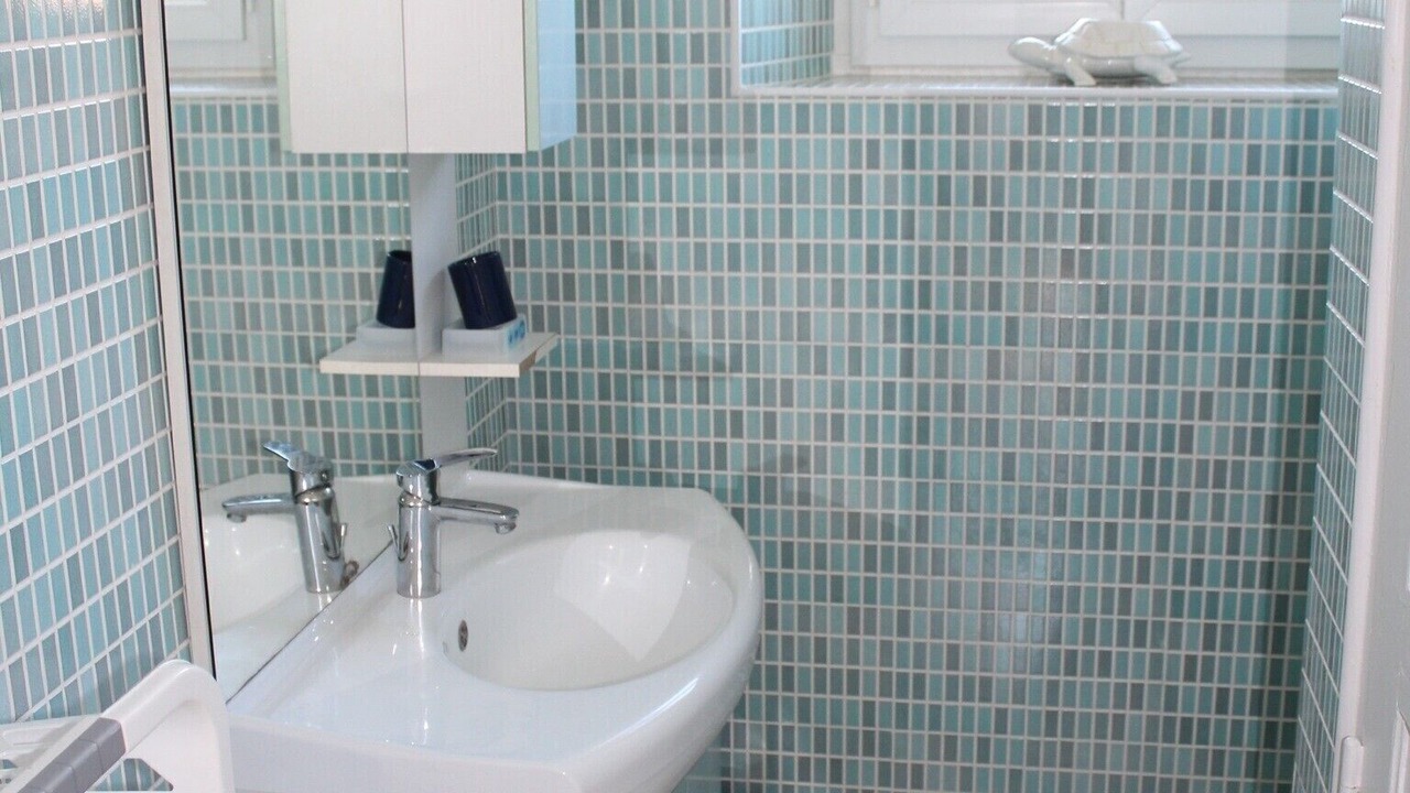 Photo of Bathroom in Gagnac-sur-Cere