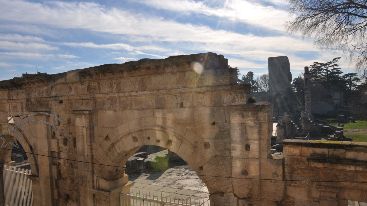 Photo of Others in Arles City Centre