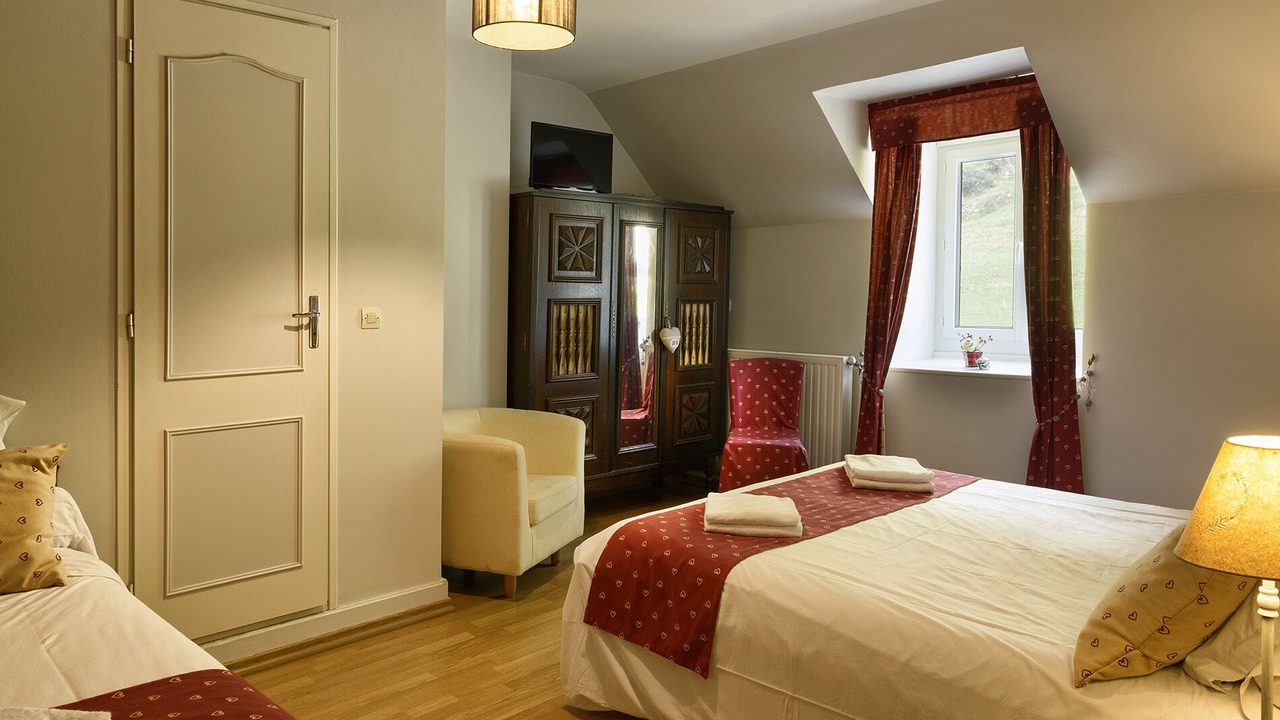 Photo of Bedroom in Accous