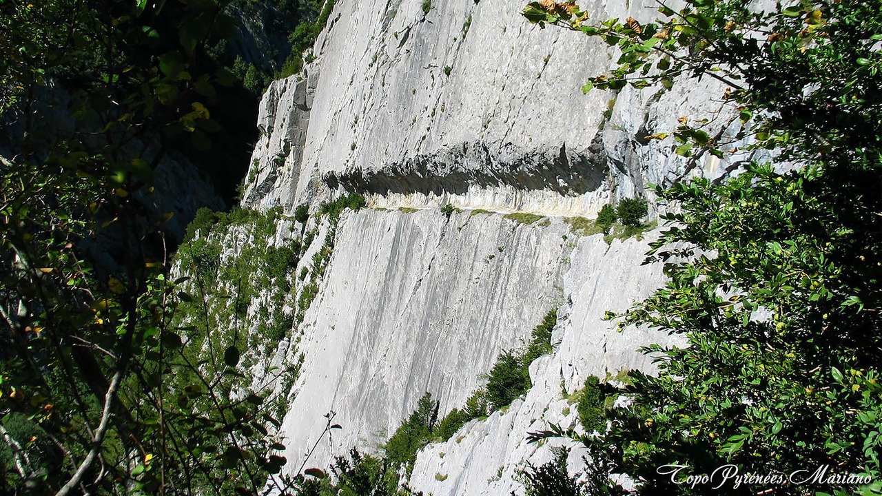 Photo of Outdoor in Accous